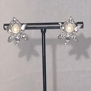 Vintage Pearl Earrings